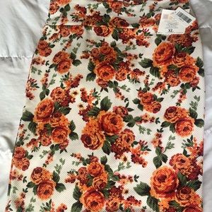 NWT Lularoe Cassie